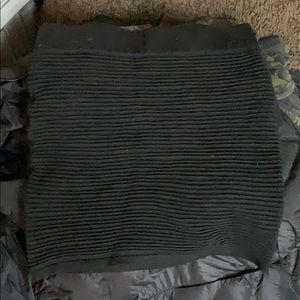 Fitted pencil mini skirt